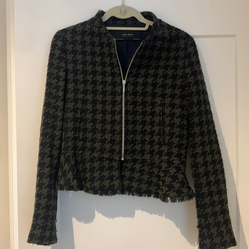 Navy Zara Blazer. Medium.